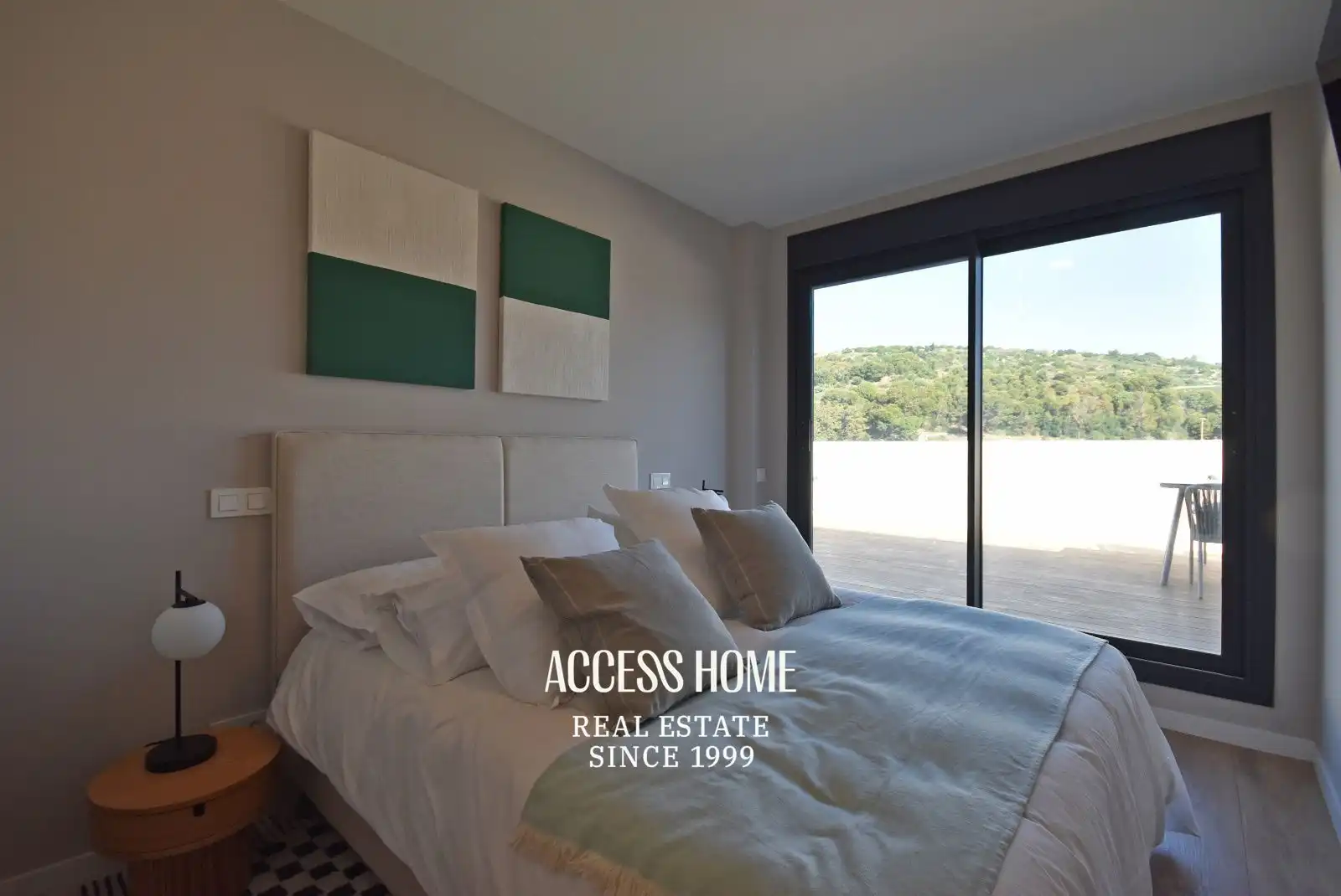 Schlafzimmer von Dachboden zum Verkauf in Montgat mit Klimaanlage, Heizung und Terrasse