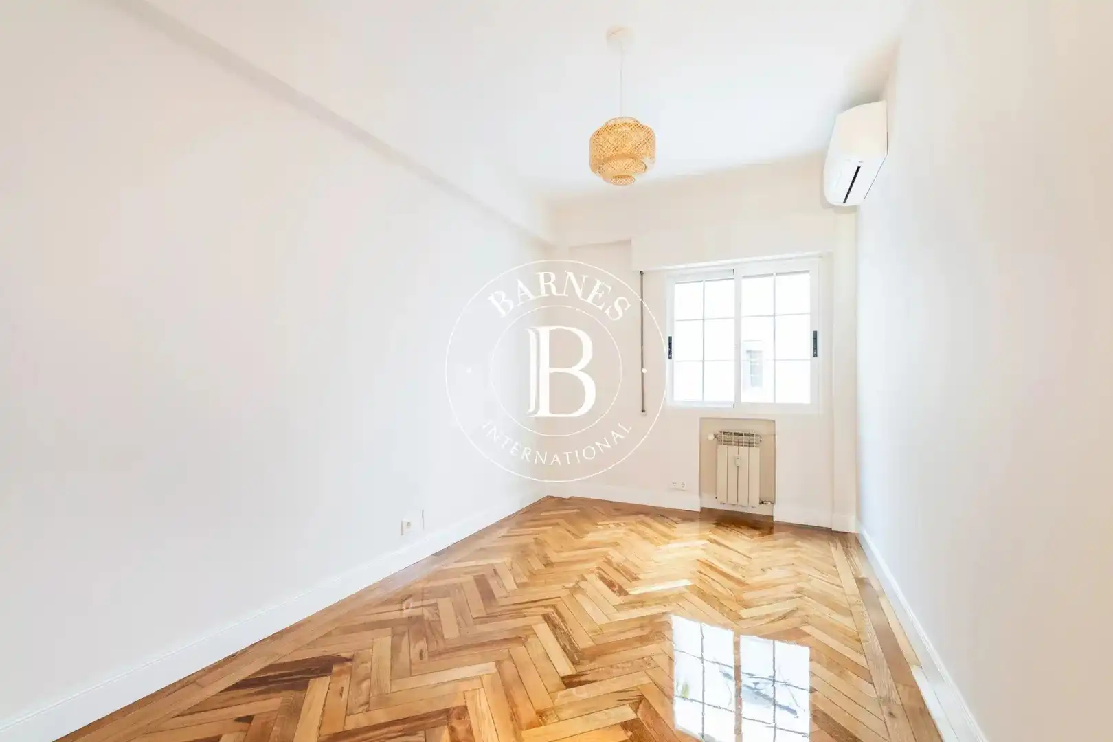 Bedroom of Flat for rent in Madrid  with Air Conditioner, Heating and Terrace