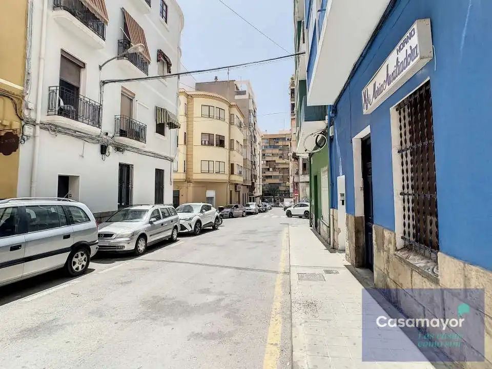 Local comercial en venda a Carrer del Tucuman, imagen 16