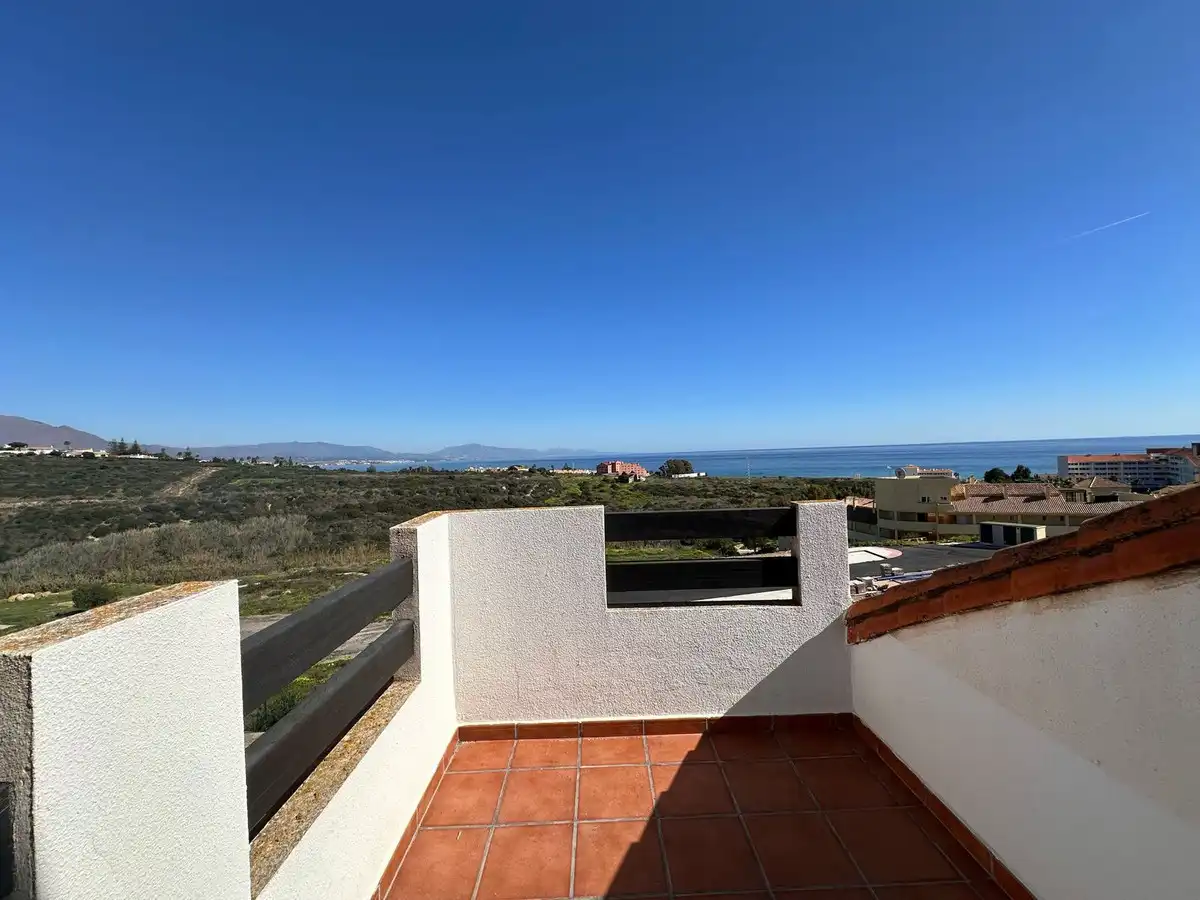Terrassa de Apartament en venda en Manilva amb Terrassa i Piscina comunitària
