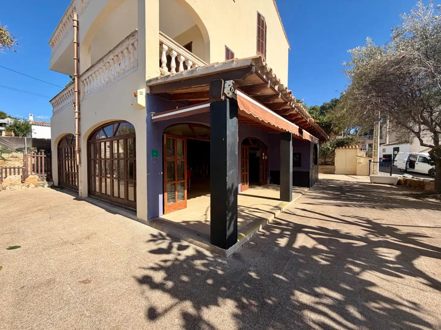 Commercial properties for rent in Sant Elm