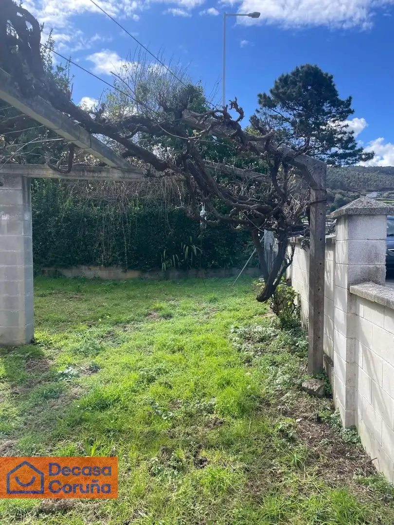 Casa o chalet en venta en A Laracha   con Jardín privado y Terraza
