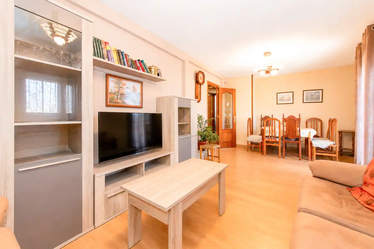 Wohnzimmer von Wohnung zum Verkauf in San Sebastián de los Reyes mit Klimaanlage, Heizung und Terrasse