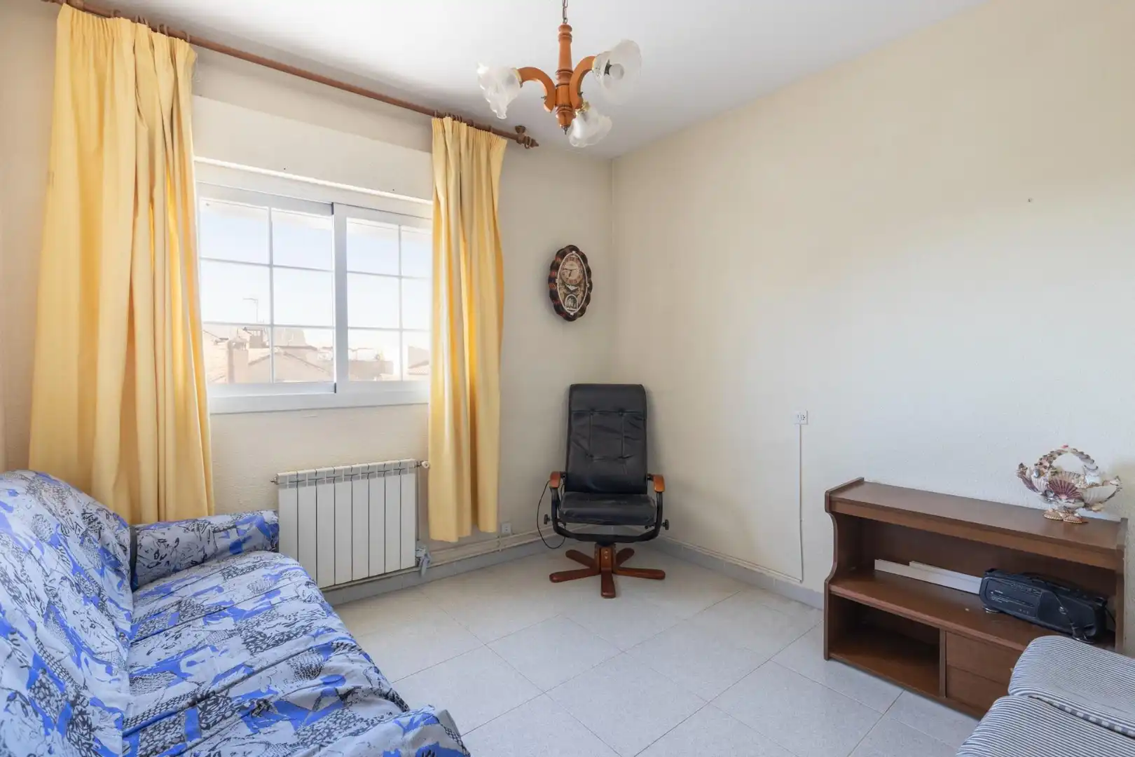 Bedroom of Buildings for sale in La Zubia