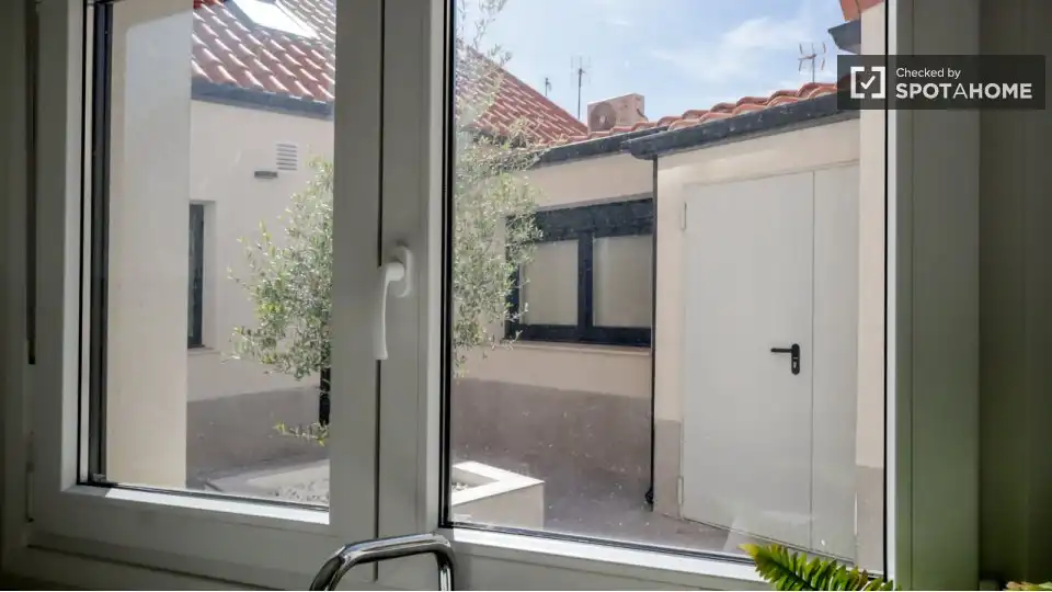 Flat with terrace to rent in Tetuán, imagen 14