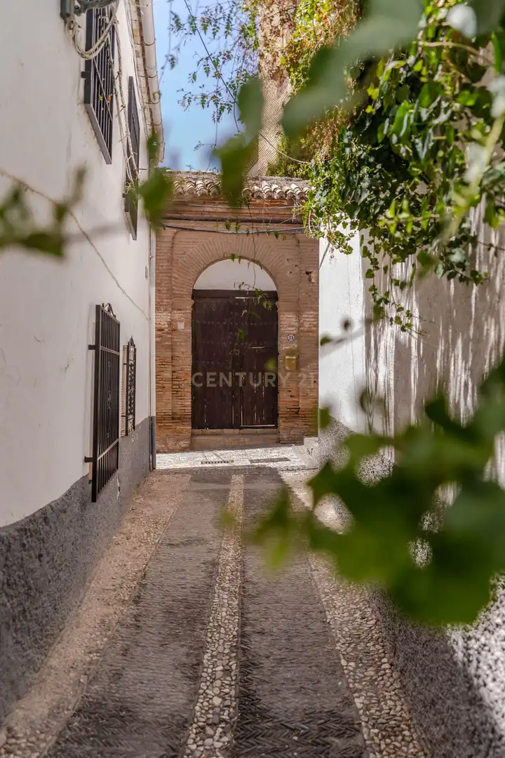 Vista exterior de Pis en venda en Granada amb Aire condicionat