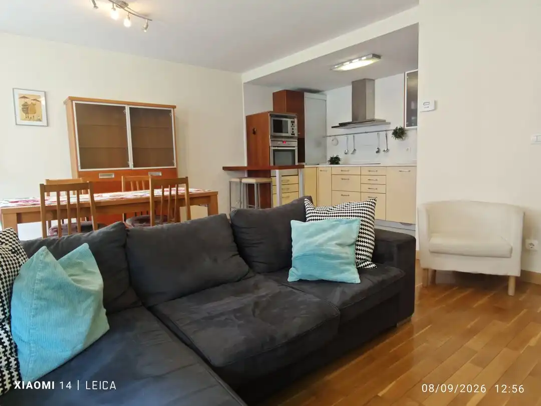 Wohnzimmer von Wohnung zur Miete in  Pamplona / Iruña mit Heizung, Abstellraum und Möbliert