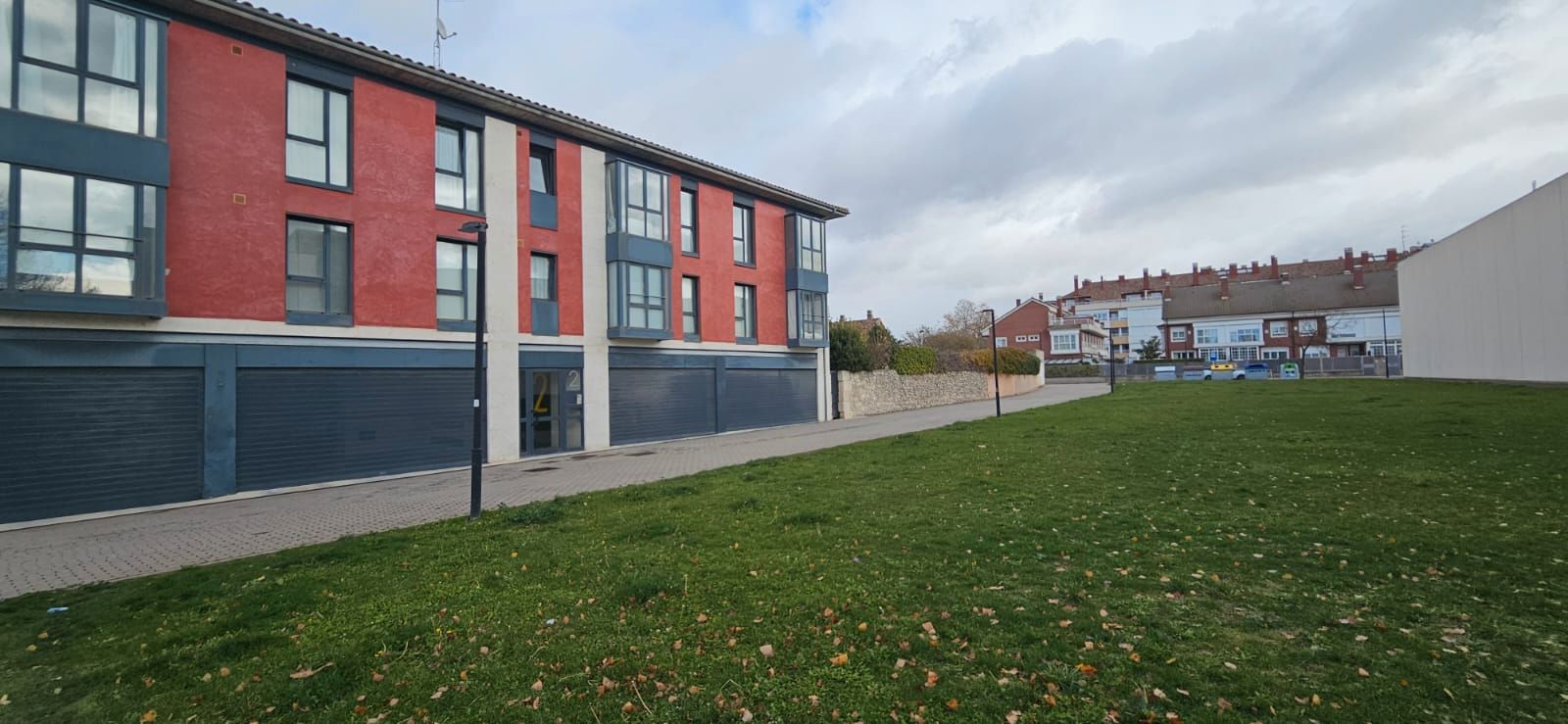 Vista exterior de Apartament en venda en Burgos Capital amb Calefacció i Traster