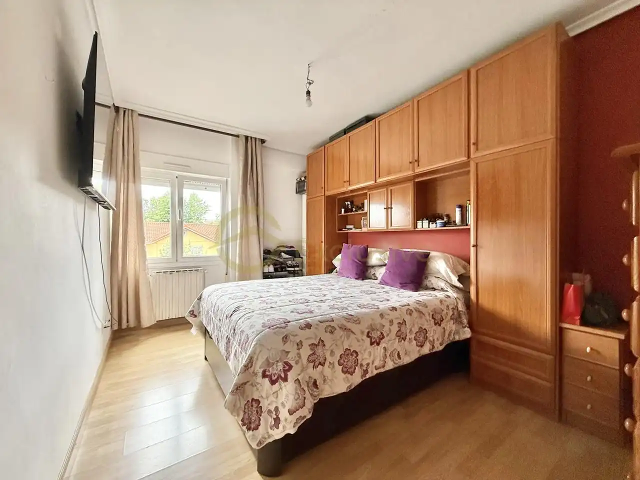 Habitación de Piso en venta en Avilés con Calefacción, Terraza y Amueblado