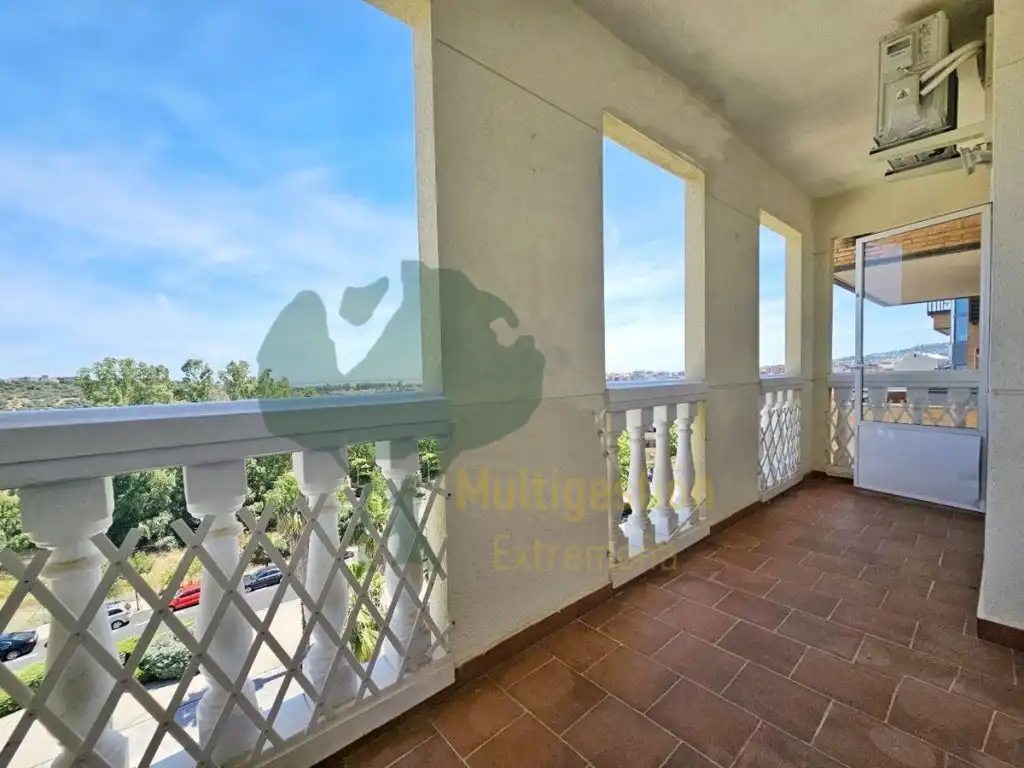 Balcony of Duplexes for rent in Cáceres