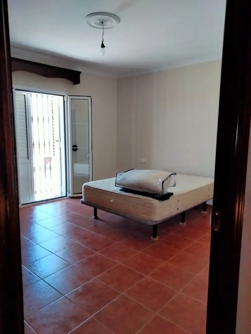 Dormitori de Casa o xalet en venda en Medina Sidonia amb Aire condicionat i Terrassa