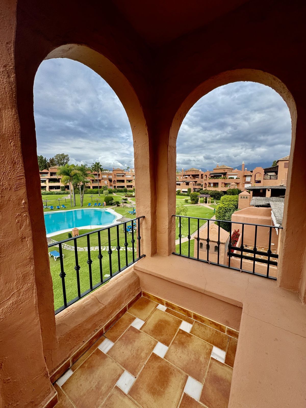 Jardí de Dúplex en venda en Marbella amb Terrassa, Moblat i Forn