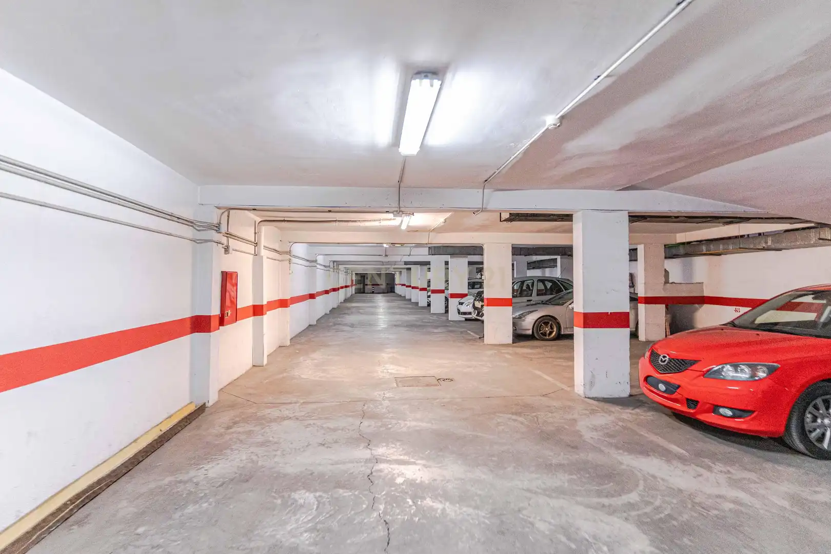 Parking of Flat for sale in Granada  with Air Conditioner