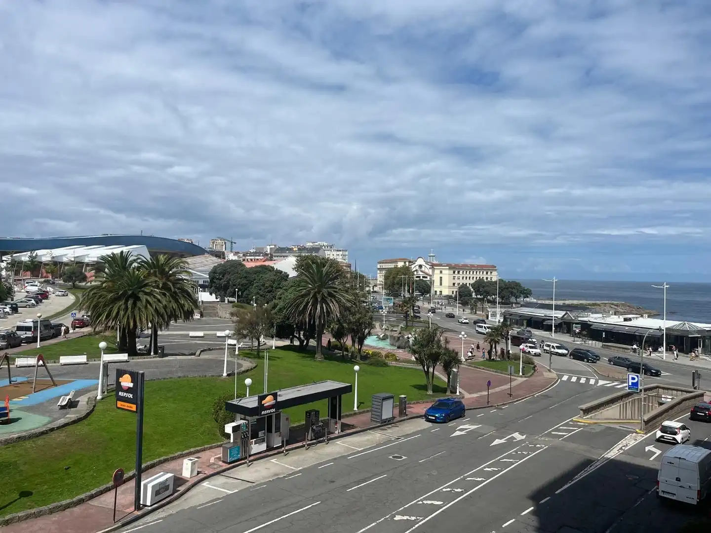 Vista exterior de Pis de lloguer en A Coruña Capital  amb Terrassa i Moblat