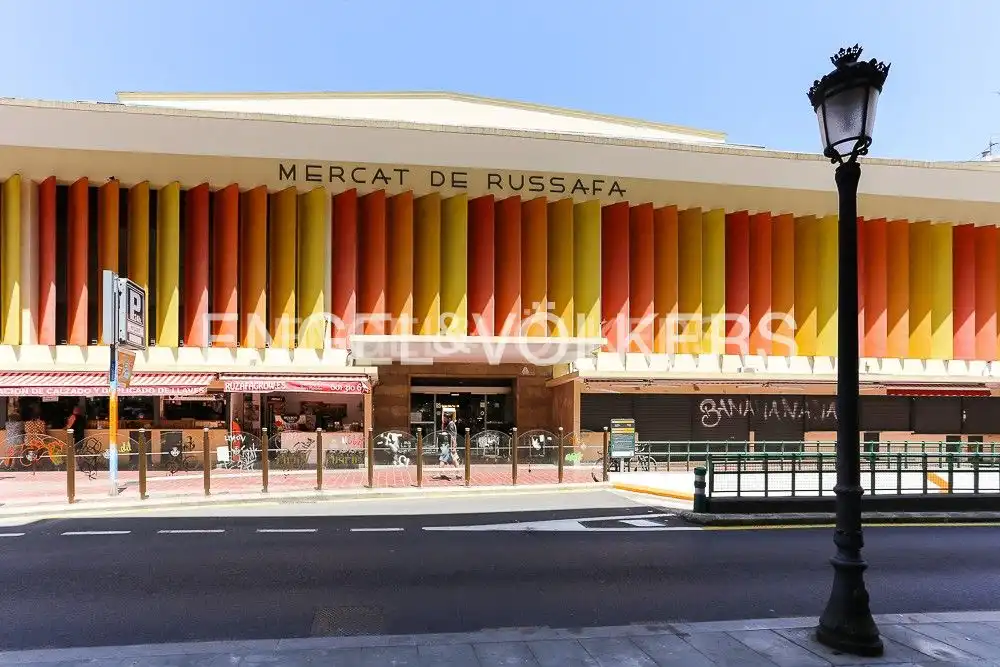 Flat for sale in Valencia  with Air Conditioner, Heating and Parquet flooring