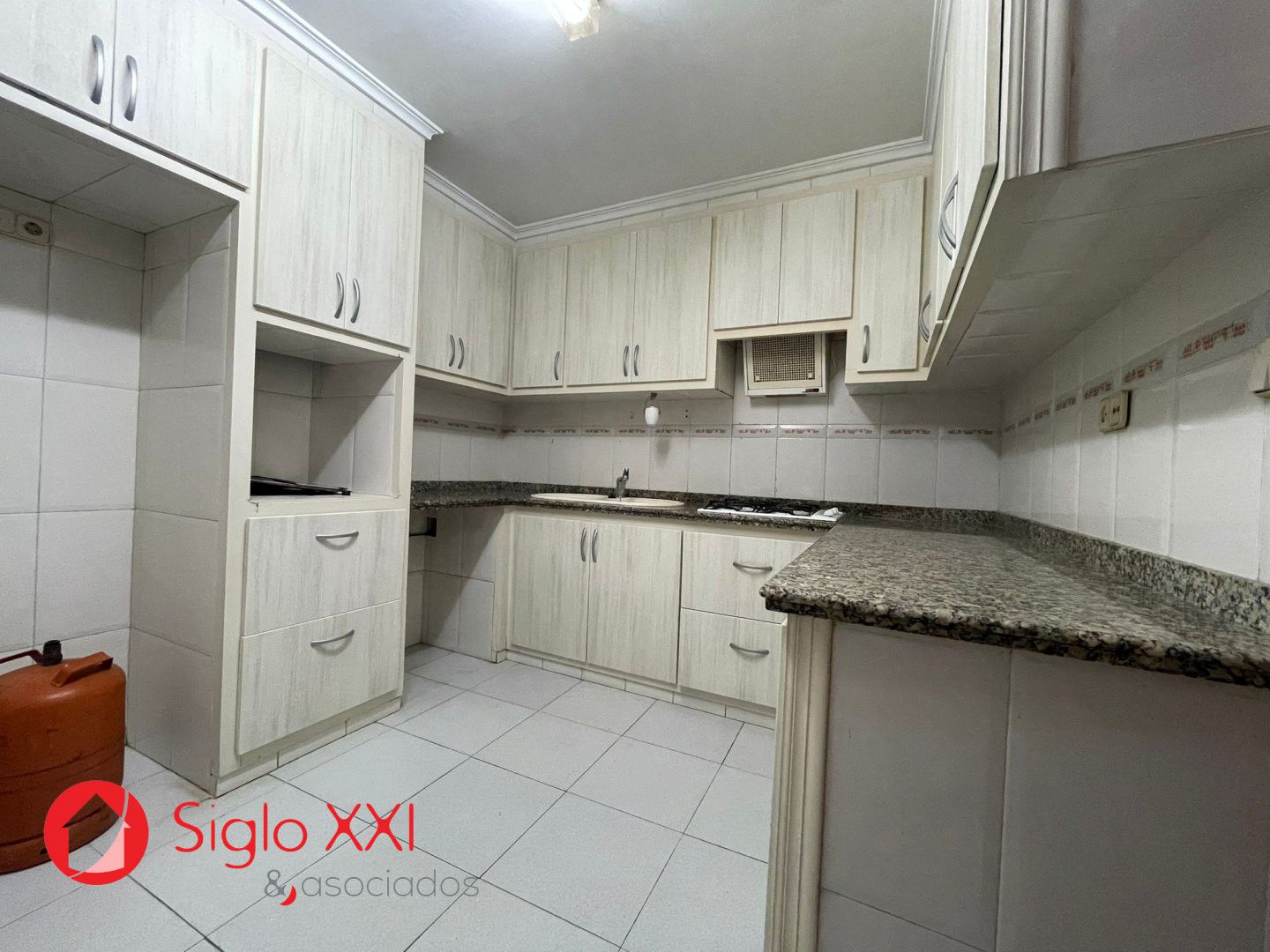 Cuina de Casa o xalet en venda en Almazora / Almassora amb Terrassa