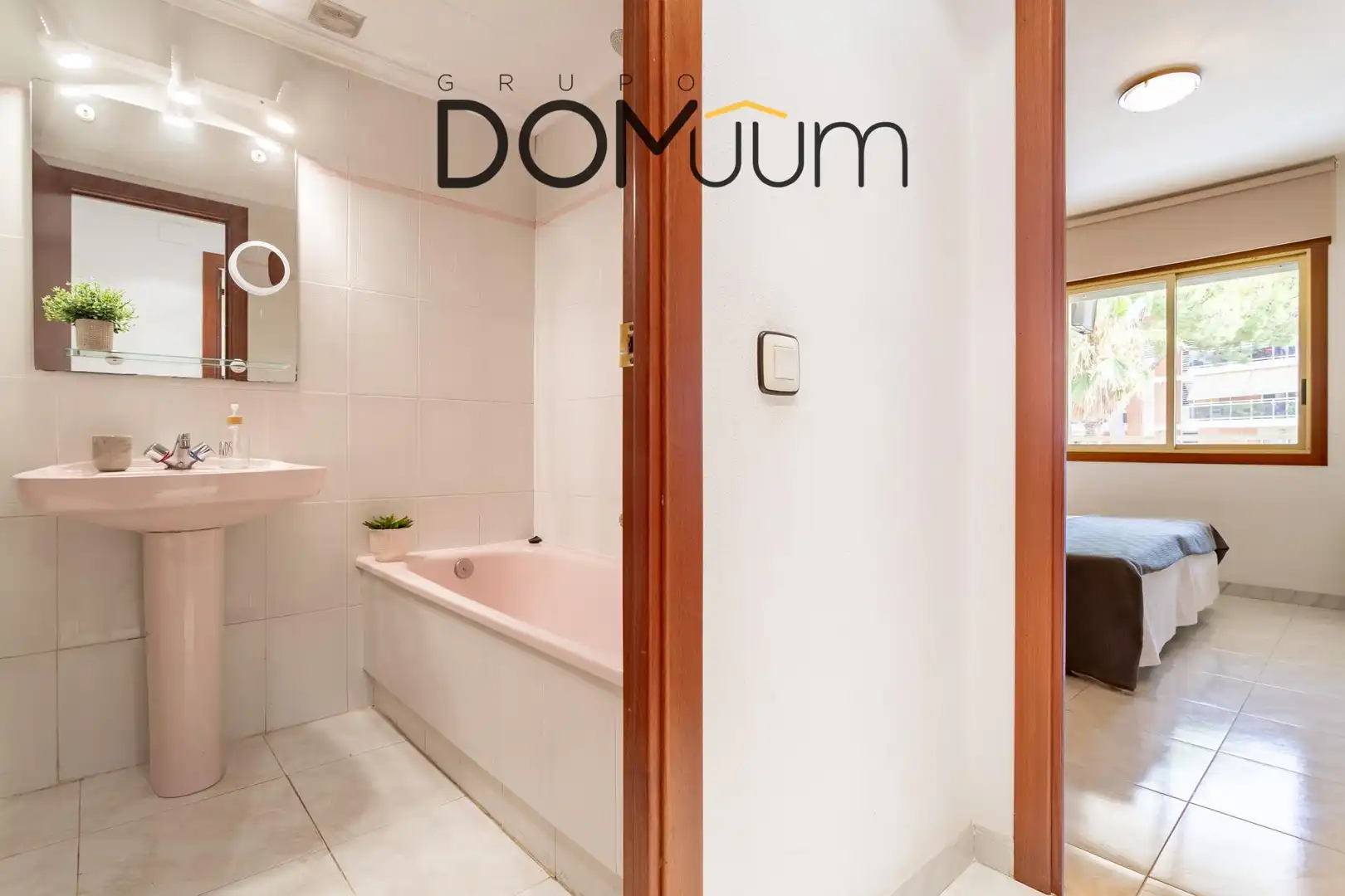 Bathroom of Flat for sale in Salou  with Air Conditioner, Heating and Furnished