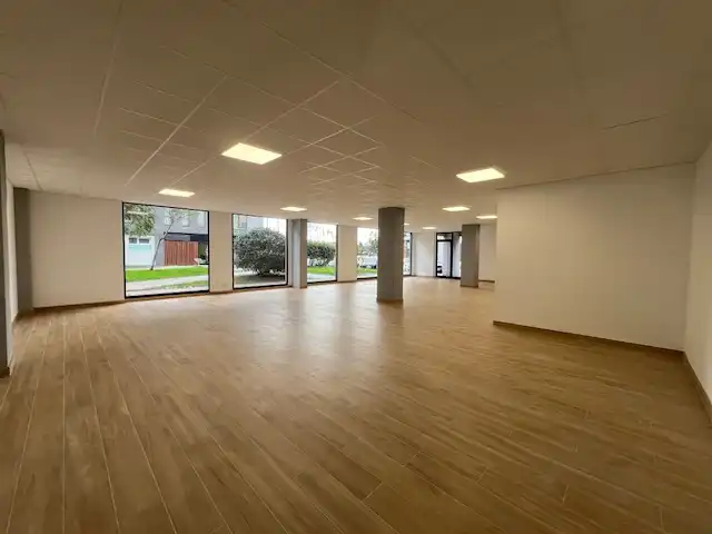 Commercial properties for rent in Santander