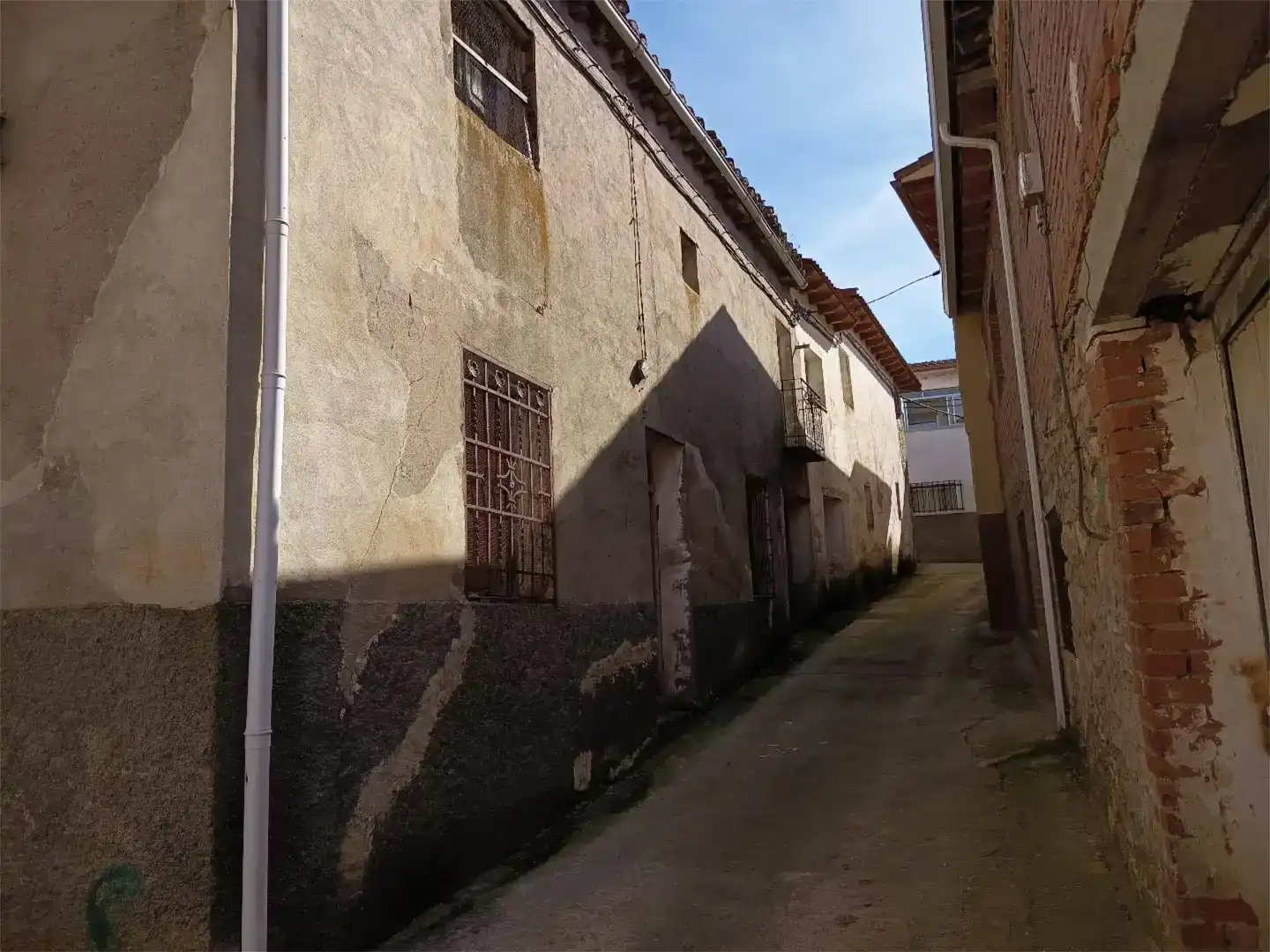 Vista exterior de Casa adosada en venda en Arbancón