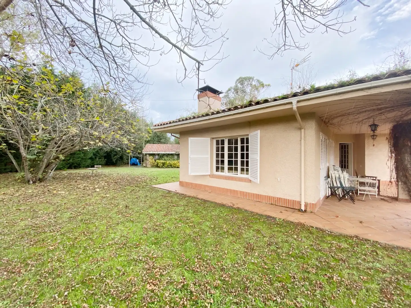 Außenansicht von Haus oder Chalet zur Miete in Gijón  mit Heizung, Privatgarten und Terrasse