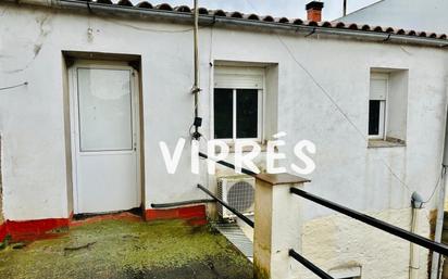 Vista exterior de Casa o xalet en venda en Cordobilla de Lácara amb Terrassa i Moblat