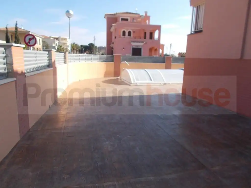 Terrassa de Casa o xalet en venda en Vandellòs i l'Hospitalet de l'Infant amb Aire condicionat, Terrassa i Piscina