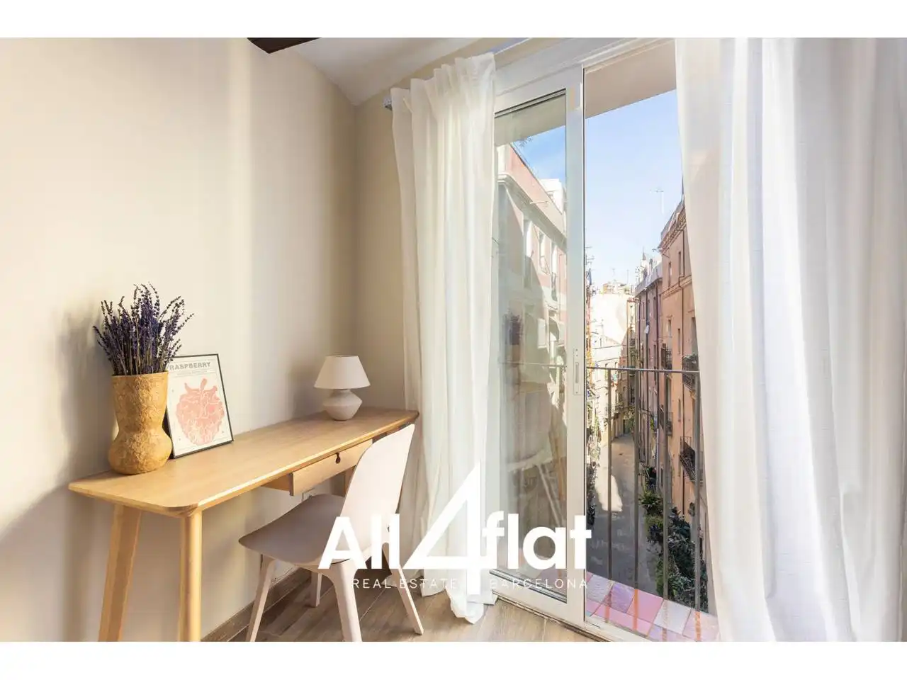Terrasse von Wohnung zum Verkauf in Barcelona mit Klimaanlage, Parkett und Möbliert