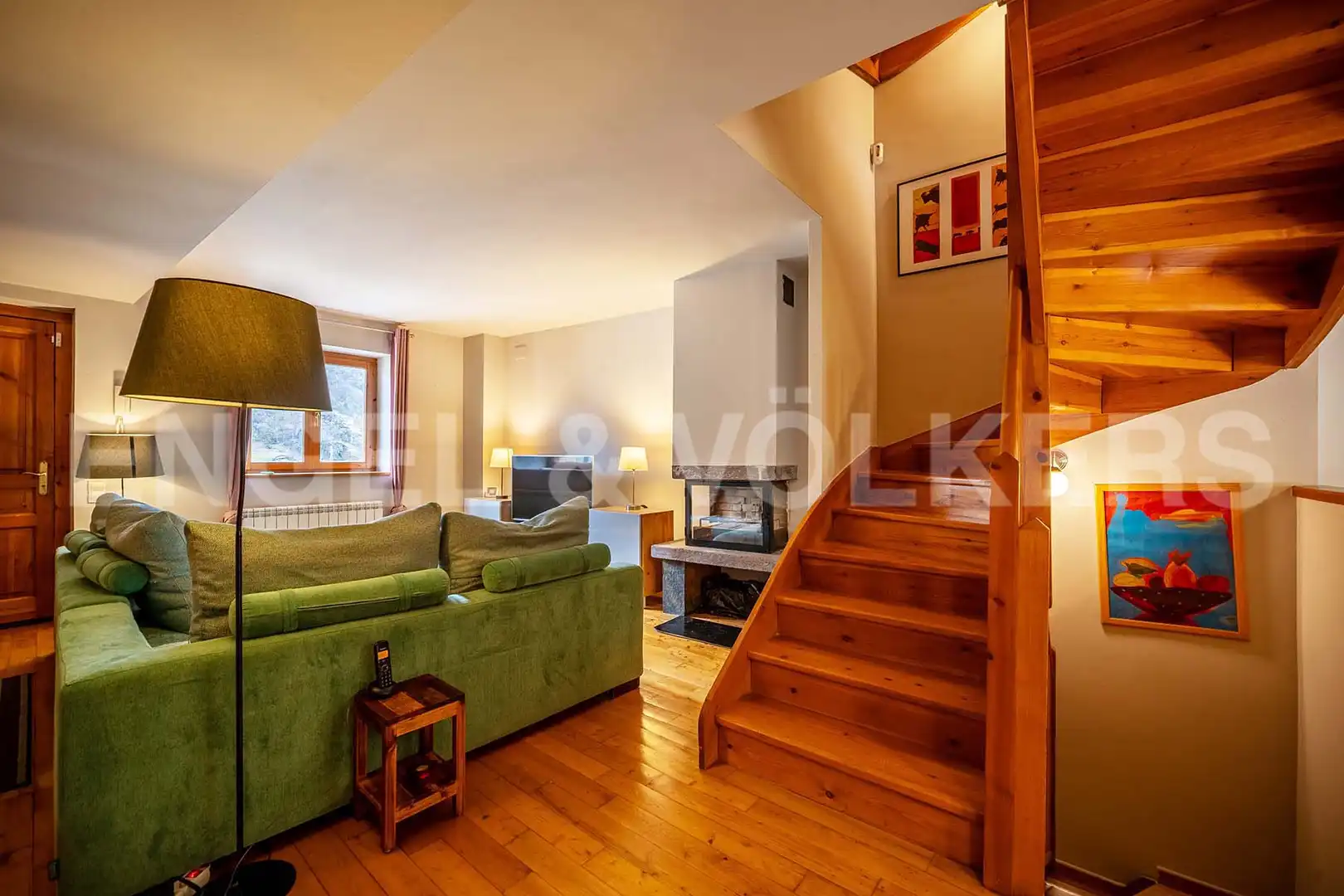 Sala d'estar de Casa adosada en venda en Bossòst amb Calefacció, Parquet i Terrassa