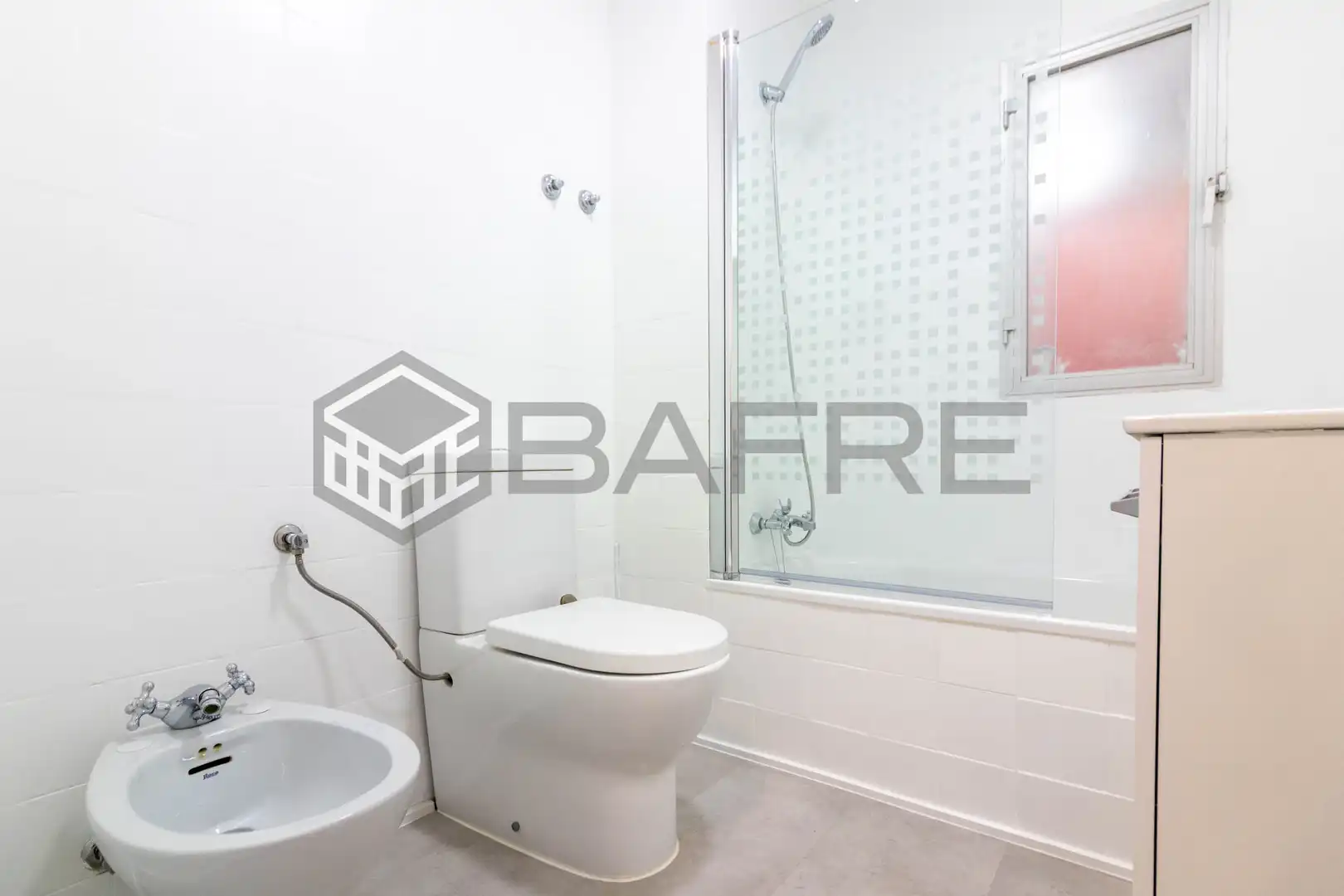 Flat for sale in Calle Adora, San Fermín