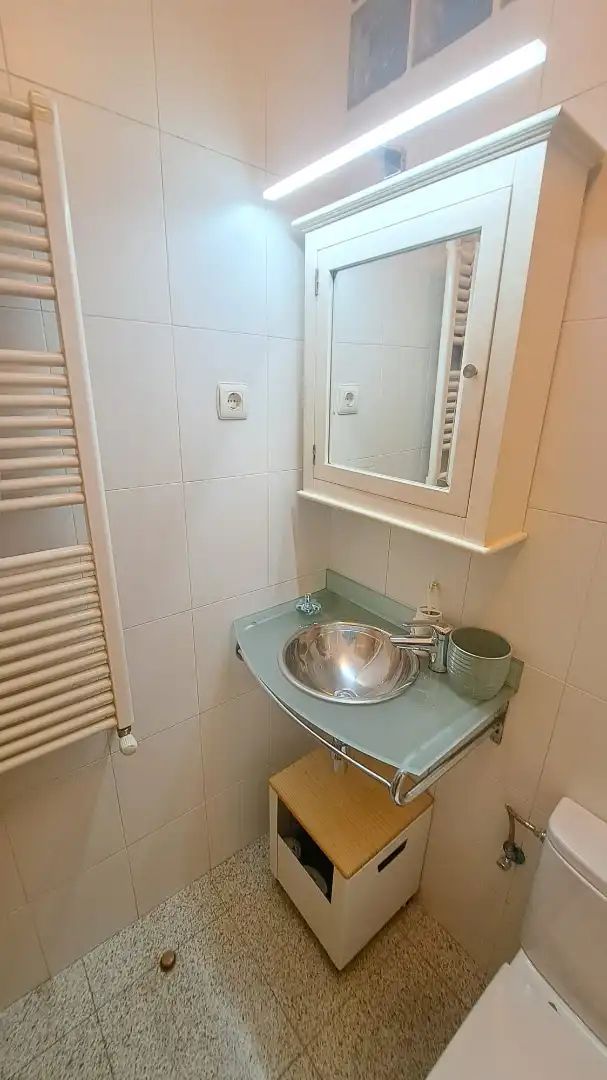 Bathroom of Flat for sale in Bilbao   with Heating, Oven and Washing machine