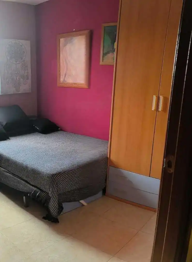 Dormitori de Casa adosada per a compartir en Mollina amb Moblat, Forn i Rentadora
