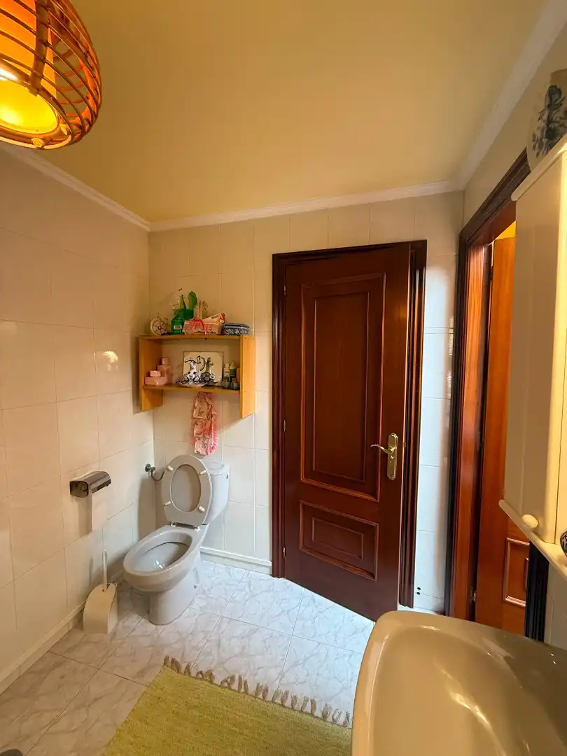Baño de Casa adosada en venta en Fene con Calefacción, Parquet y Amueblado