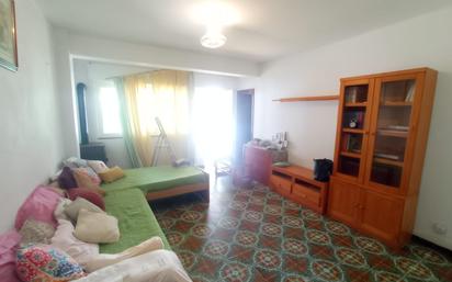Living room of Flat for sale in Viveiro  with Furnished