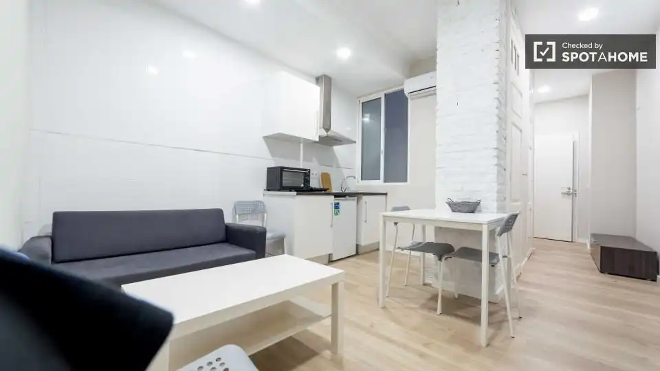 Sala d'estar de Pis de lloguer en Valencia amb Aire condicionat, Calefacció i Moblat