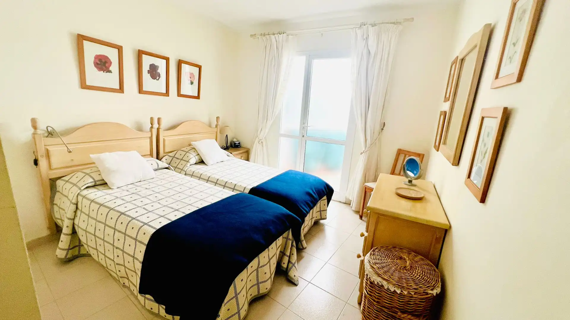 Dormitori de Apartament en venda en Granadilla de Abona amb Moblat, Forn i Rentadora