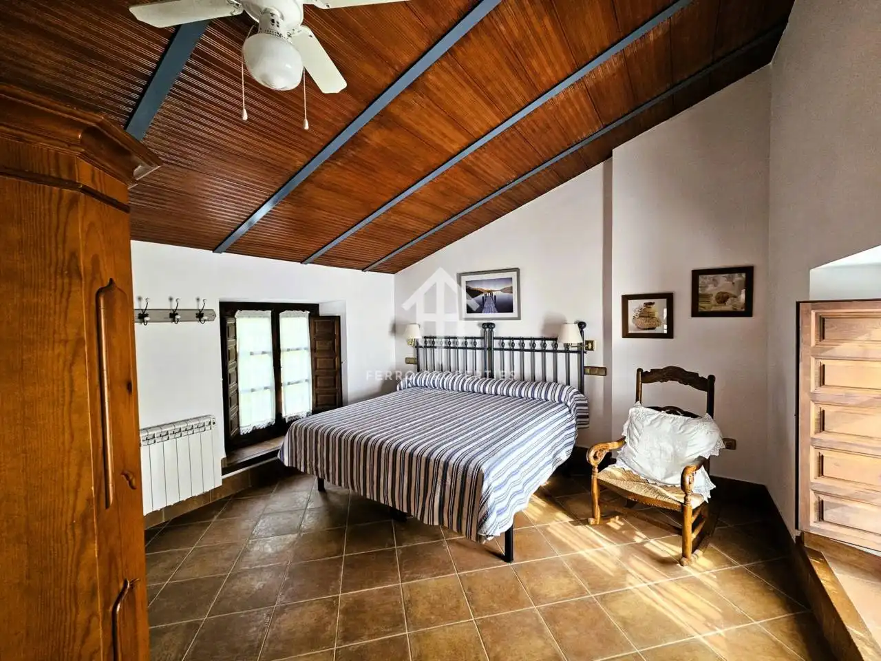 Bedroom of Houses for sale in Villanueva de Tapia  with Air Conditioner, Heating and Private garden
