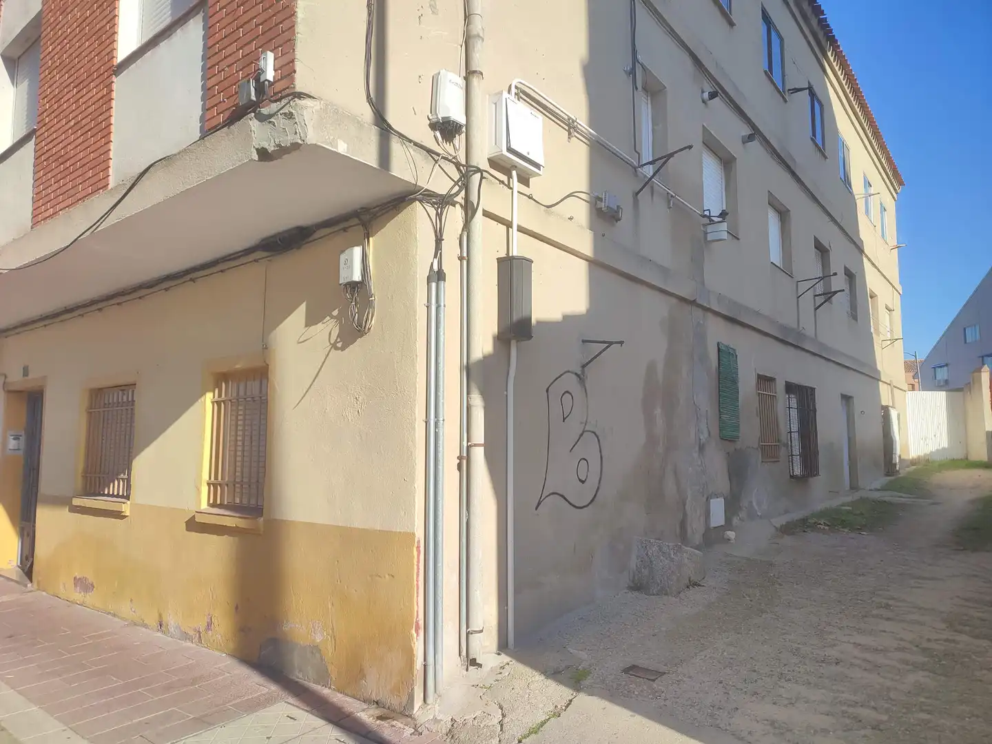 Vista exterior de Pis en venda en Medina del Campo amb Traster