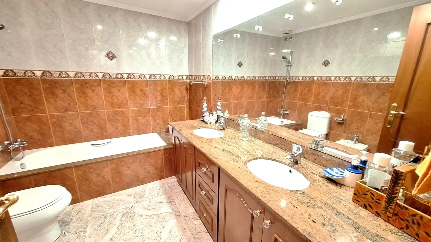 Casa adosada en venta en Cerdanyola Nord