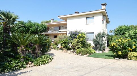 CHALET JUNTO AL CASCO URBANO DE BENICARLO.