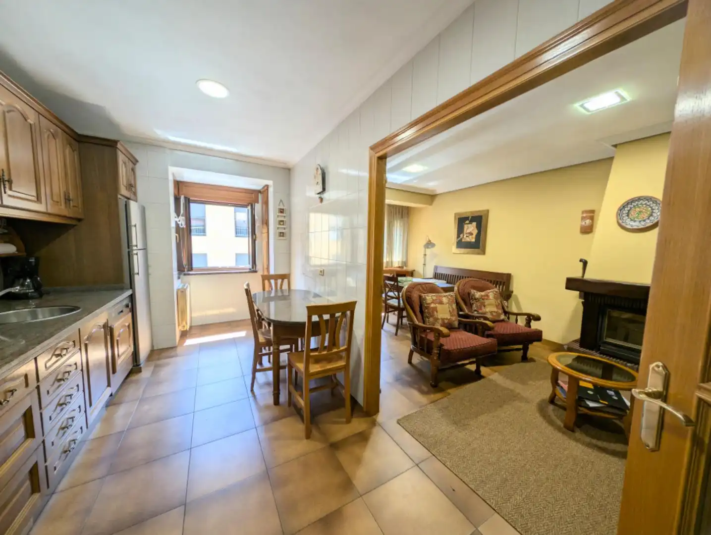Sala d'estar de Casa o xalet en venda en Aller amb Calefacció, Jardí privat i Terrassa