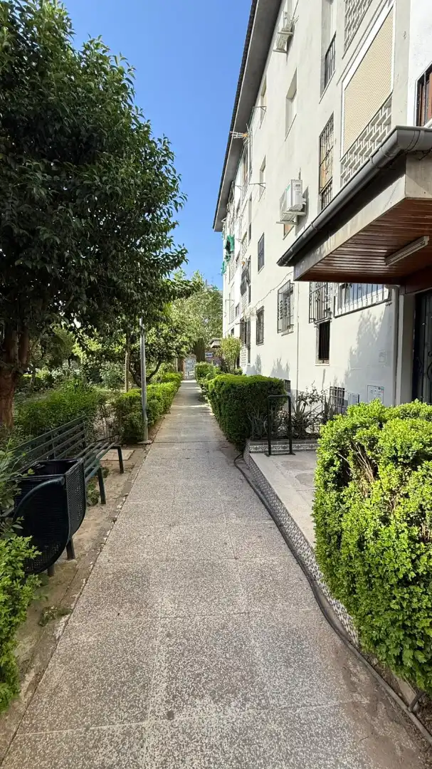 Exterior view of Flat for sale in  Granada Capital  with Air Conditioner, Washing machine and Microwave