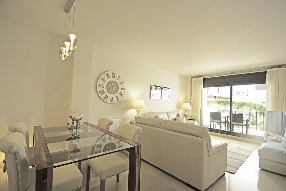 Rez-de-chaussée avec piscine à vendre à La Alcaidesa, imagen 2