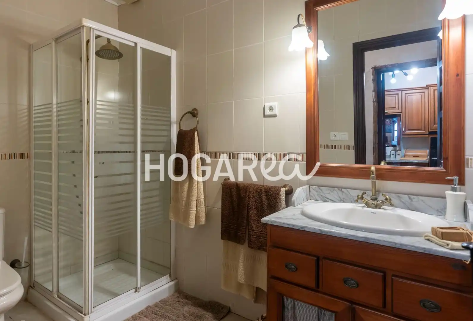 Baño de Finca rústica en venta en Alcaucín con Jardín privado, Terraza y Piscina