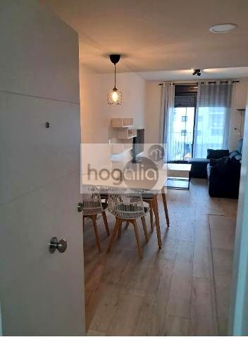 Dormitori de Pis de lloguer en  Sevilla Capital amb Aire condicionat, Terrassa i Traster