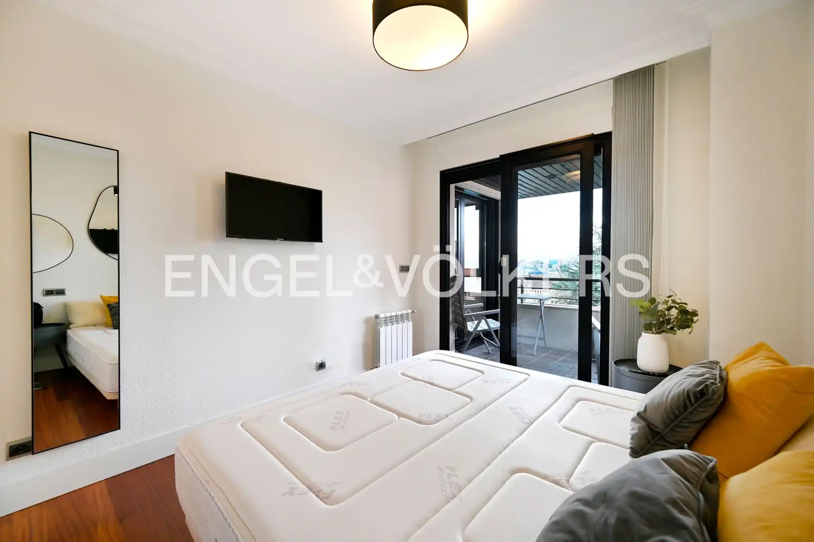 Habitación de Piso en venta en Valdenoja