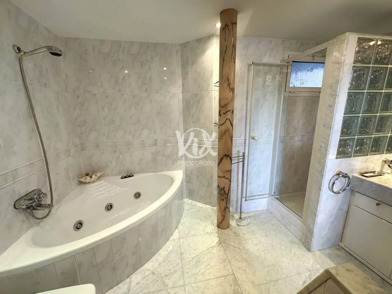 Baño de Piso en venta en Mataró con Aire acondicionado, Calefacción y Terraza