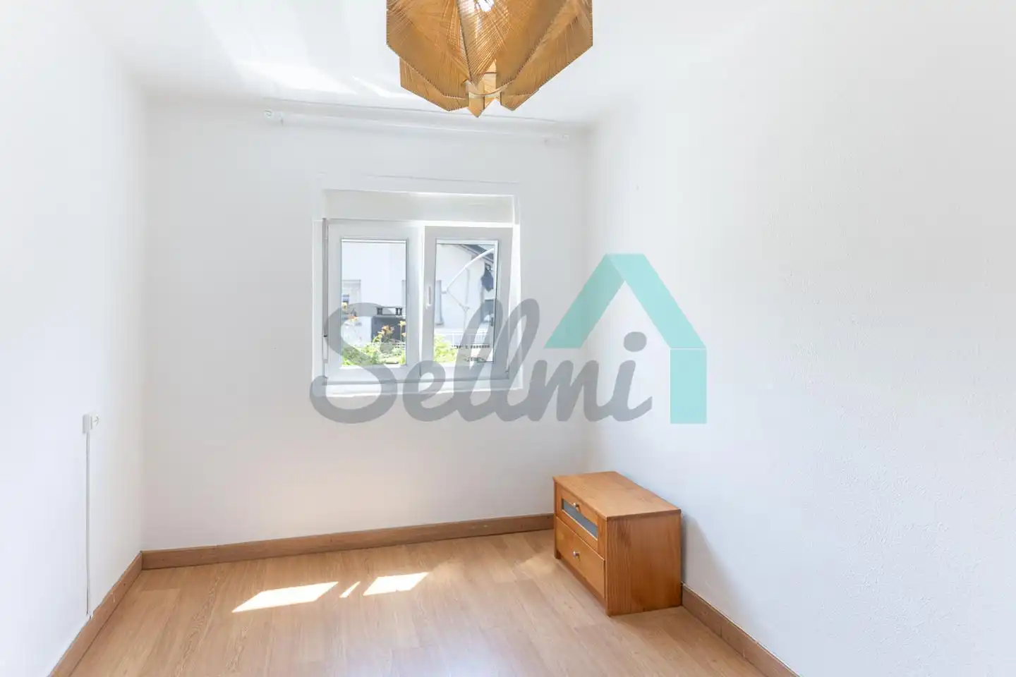 Schlafzimmer von Einfamilien-Reihenhaus zum Verkauf in Tineo mit Privatgarten