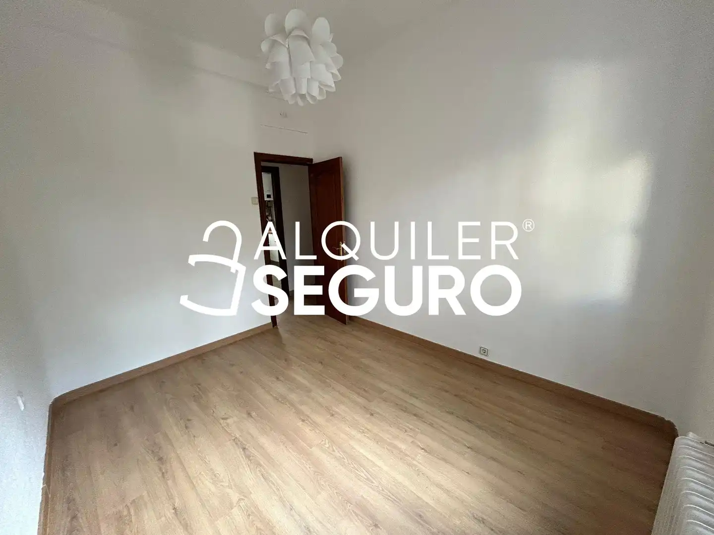 Bedroom of Flat for rent in Madrid  with Air Conditioner and Heating