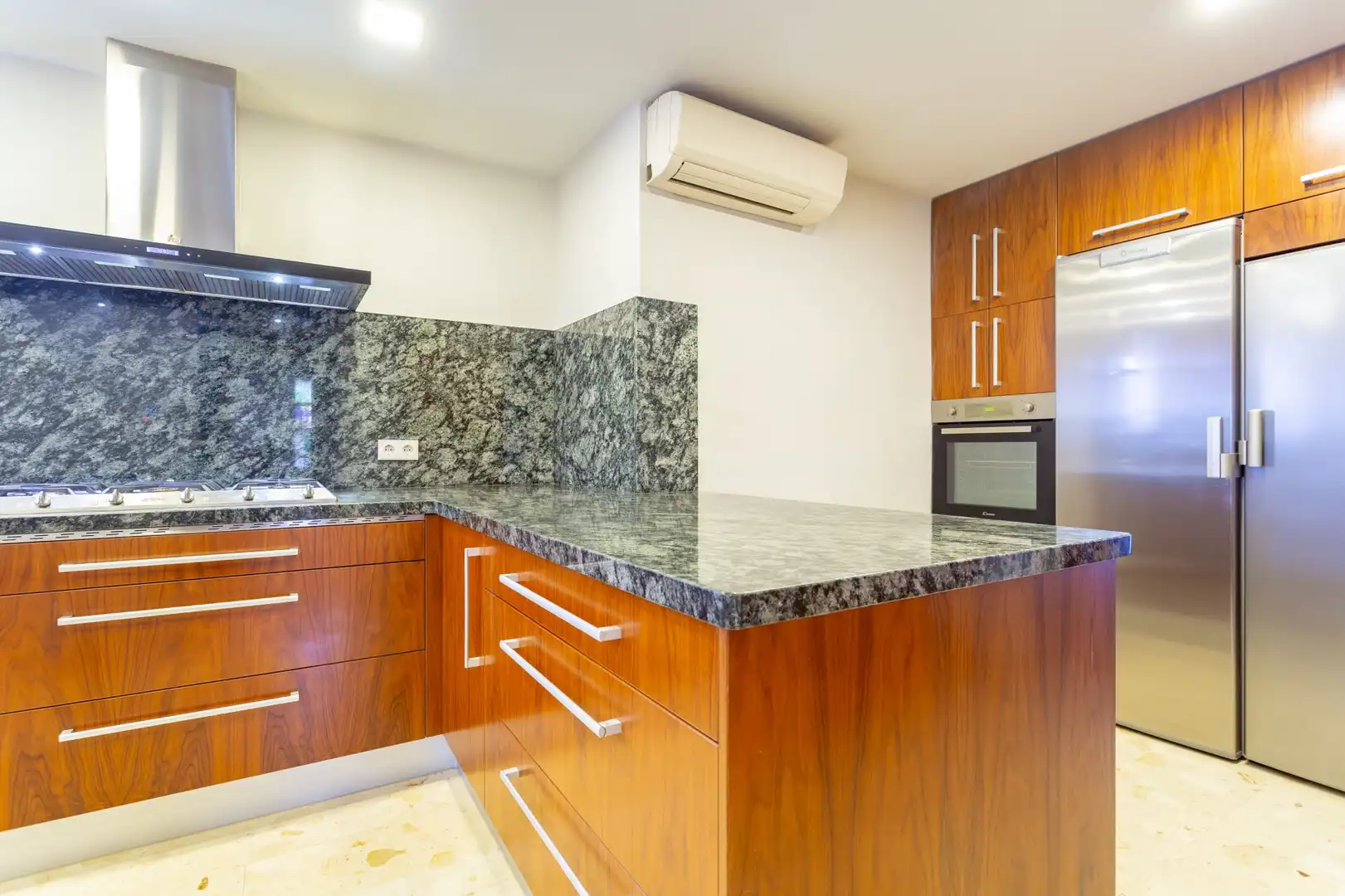 Kitchen of Houses for sale in Cambrils  with Air Conditioner, Heating and Terrace