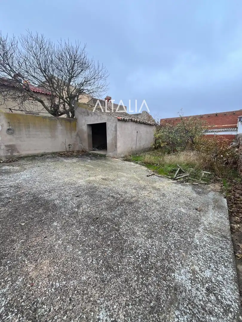 Houses for sale in Torrubia del Castillo